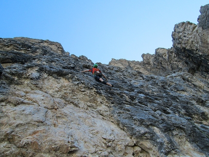 Spiz di Mezzo, Dolomiti di Zoldo - Via Gianni Ribaldone: mare di roccia