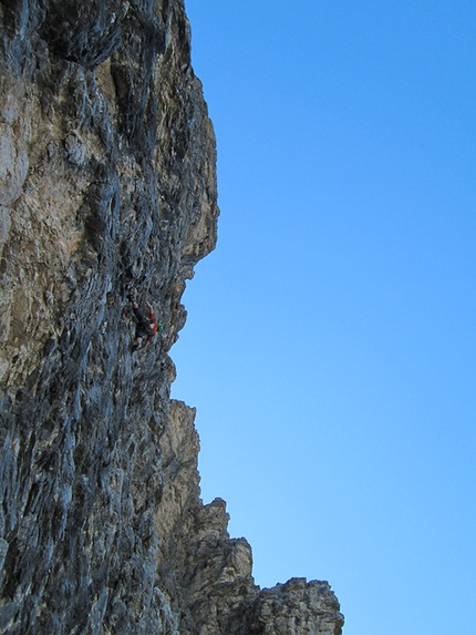 Spiz di Mezzo, Zoldo Dolomites - Via Gianni Ribaldone: climbing ever upwards