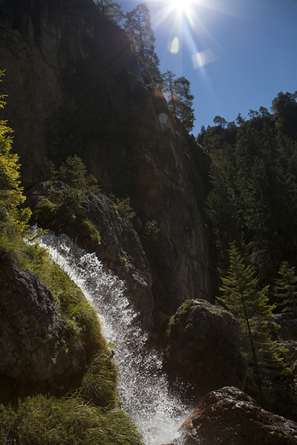Ciastlins, Dolomiti - La cascata a Ciastlins, Dolomiti.
