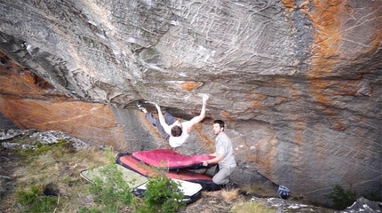 Bouldering in the Grampians: the video
