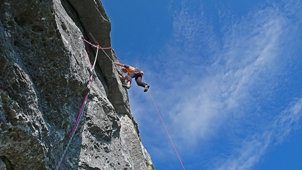 Fisioterapia d'urto, new climb in the Brenta Dolomites by Larcher, Giupponi and Sartori