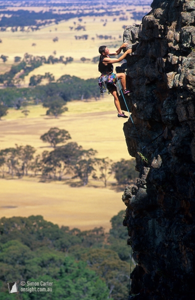 Mount Arapiles, Australia - Louise Shepherd sul quinto tiro della classica via Bard (12, 12m), Mount Arapiles.