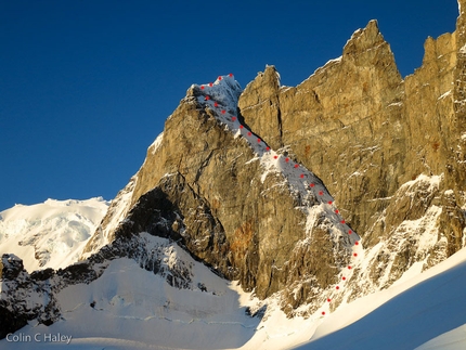 Colin Haley and Rolando Garibotti make first ascent of Cerro Marconi Central in Patagonia