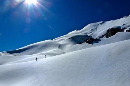 Alpi Apuane - Scialpinismo nelle Alpi Apuane: risalendo le gobbe della Carcaraia