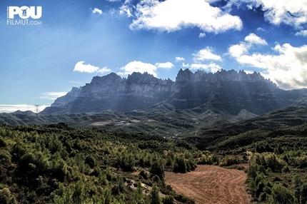 Montserrat, Iker Pou, Eneko Pou - The splendid Montserrat mountain chain in Spain