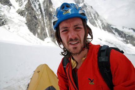 Karakorum - Pakistan - Florian Riegler on the glacier