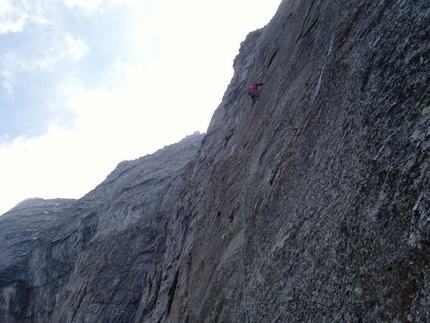 Desperation of the Northface - Jorg Verhoeven climbing the hollow flakes on David Lama on Desperation of the Northface, Zillertal Alps.
