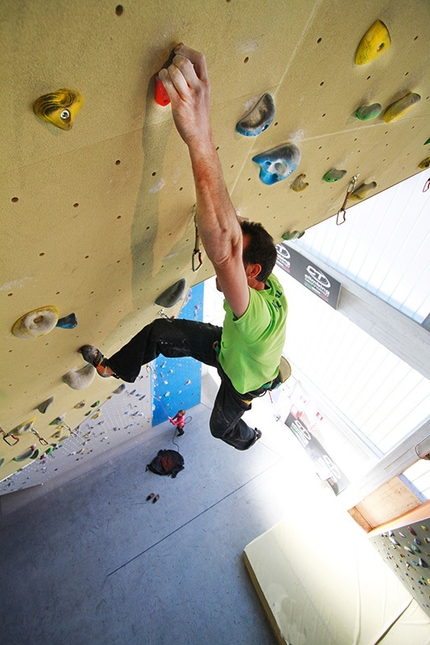 Indoor climbing - Rock climbing indoors