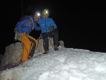 Tre Cime di Lavaredo, Dolomites - Ueli Steck & Michi Wohlleben: on the summit of Cima Piccola