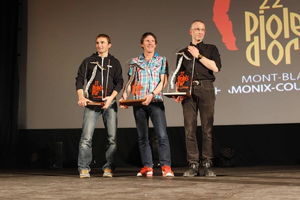 Piolets d'Or 2014 - Ueli Steck and Raphael Slawinsky & Ian Welsted win the Piolets d'Or 2014