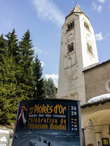 Piolets d'Or 2014 - Press conference and start of the celebration: the church at Courmayeur