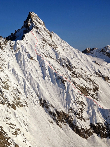 Tour Noir - South Ridge - The line chosen by Mika Merikanto and Mikko Heimonen on 26/04/2014 during the probable first ski descent of the South Ridge of Tour Noir.
