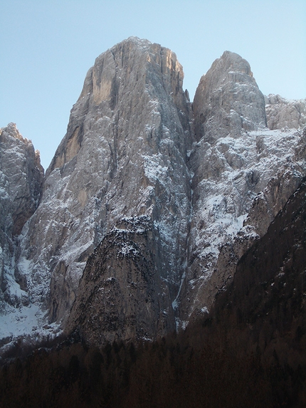 Ilio De Biasio - The Agner Spigolo nord (via Gilberti Soravito), Civetta, Dolomites