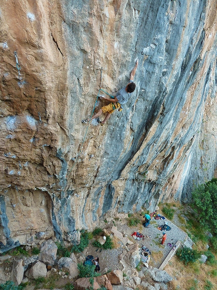 Climbing in Greece, between Epirus and Thessaly - Konstantinos Dibre at Mouzaki.
