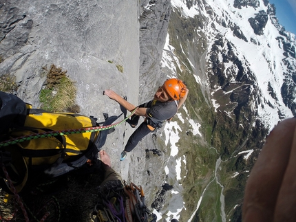 Wenden - Silvan Schüpbach & Luca Schiera durante la prima salita di El Gordo (6c/7a, 450m, Wendenstöcke, Svizzera