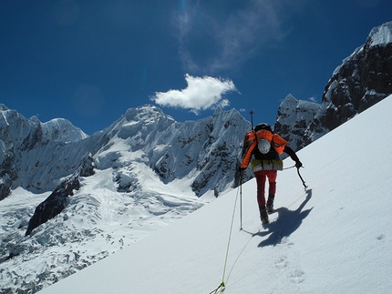 Cordillera Huayhuash, Peru - Carlo Cosi, Davide Cassol - Verso lo Jurau