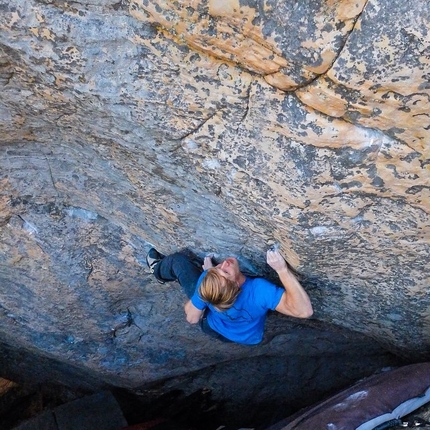 Nalle Hukkataival climbs difficult new Grampians boulders