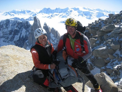 Supercanaleta del Fitz Roy (Patagonia) - Piera Vitali e Yuri Parimbelli in cima al Fitz Roy