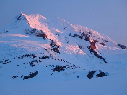 Volcan Aguilera, prima salita in Patagonia per la spedizione Uncharted