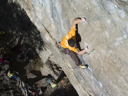 Val Chiavenna, Caprone - Delicate climbing by Matteo Deghi on Punto e a capo 7c, Caprone