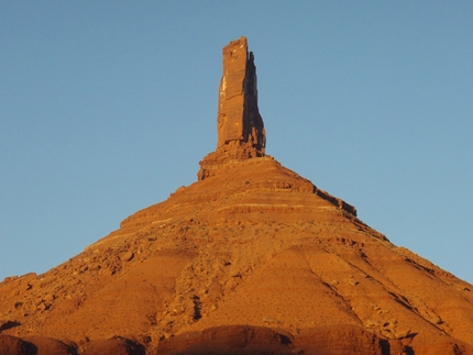 Desert Sandstone Climbing Trip #3 - Indian Creek, Monument Valley, Castle Valley - Castleton Tower