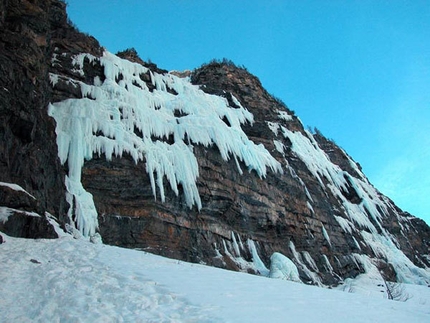 Freissinières - l’eldorado ghiacciato dei francesi - La parete della Tete de Gramusat in buone condizioni.