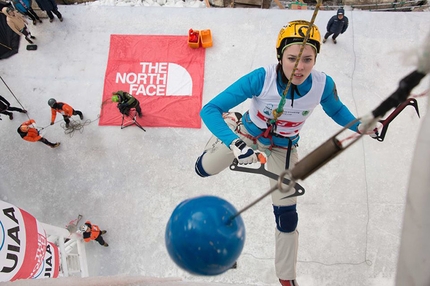 Ice Climbing World Cup 2015 - Ekaterina Feoktistova vince la gara di Velocità a Cheongsong in Corea) phase of the 2015 UIAA Ice Climbing World Tour