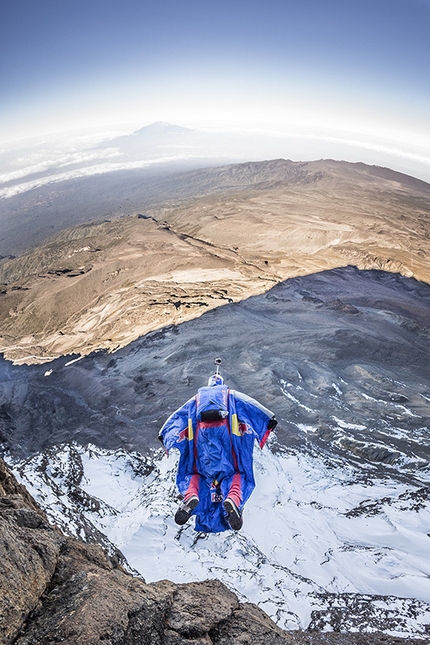 Valery Rozov Kilimangiaro BASE jump - Valery Rozov Kilimangiaro BASE jump
