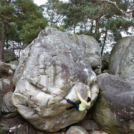 Niccolò Ceria, Fontainebleau bouldering - Niccolò Ceria climbing the five classic problems at Cuvier Rempart, Fontainebleau: Big Boss, Tristesse, Big Golden, Fourmis Rouge and Atresie