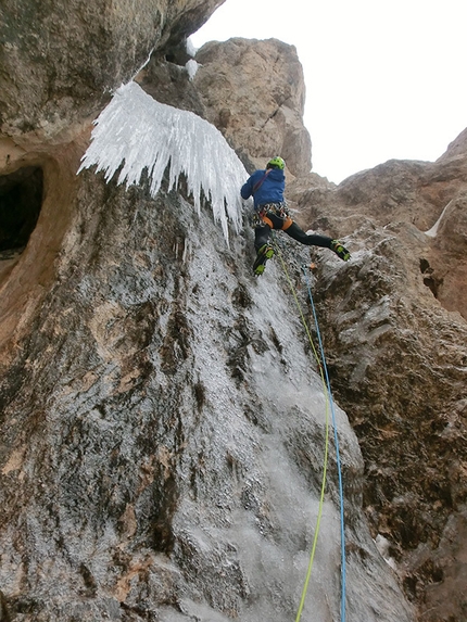 In Vino Veritas, new ice cimb in the Fanes Dolomites
