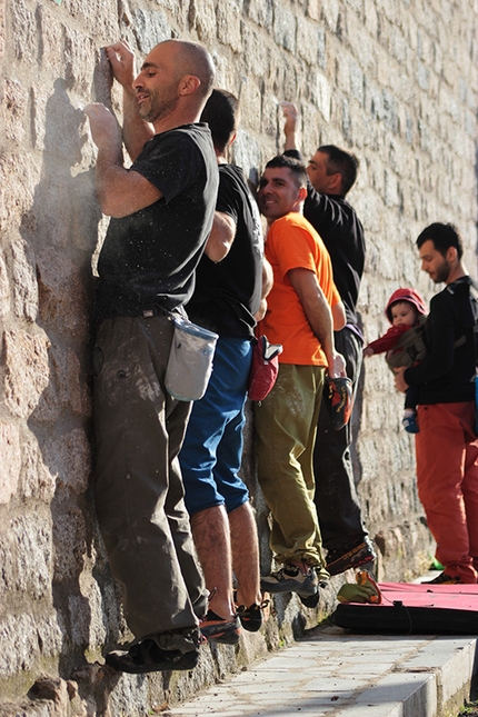 Luogosanto, Gallura, Sardegna - Durante il Boulder Contest Rock & Walls 2015 a Luogosanto, Gallura, Sardegna.