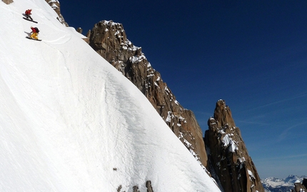 Pain de Sucre, Monte Bianco - Pain de Sucre (3607m) parete nord per Davide Capozzi, Julien Herry e Francesco Civra Dano