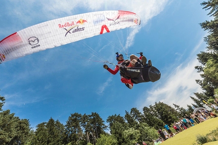 Red Bull X-Alps 2015 - Red Bull X-Alps 2015: Paul Guschlbauer (AUT1) taking off at Annecy, TP9.
