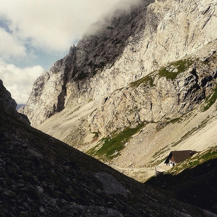 Passo Volaia, Alpi Carniche - Il Rifugio Lambertenghi – Romanin, Passo Volaia, Alpi Carniche