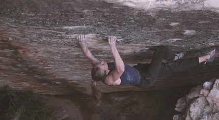 Isabelle Faus climbs Amandla 8B+ in Rocklands, South Africa
