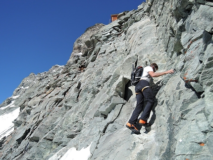 Ueli Steck, #82summits - Ueli Steck e le 82 quattromila delle Alpi: Cervino