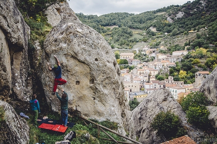 Basilicata climbing Castelmezzano, Pietrapertosa - Basilicata stray rocks climbing expedition