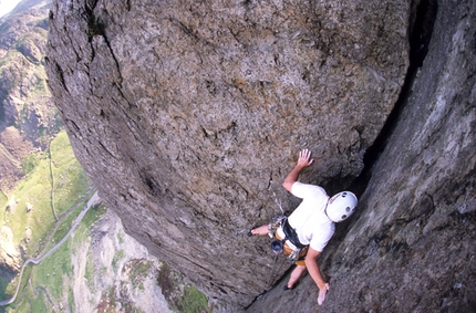 Dinas Cromlech, rock climbing in Wales