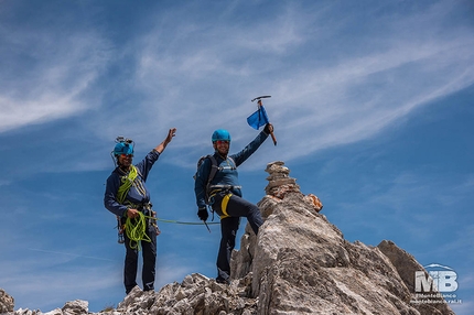 Monte Bianco Sfida Verticale - Monte Bianco Sfida Verticale: Enzo Salvi con la sua guida alpina Alberto Miele
