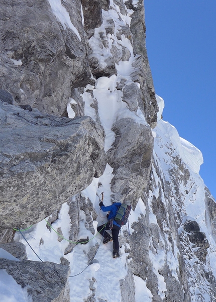 Gave Ding, Nepal, Mick Fowler, Paul Ramsden - Mick Fowler tackles challenging mixed ground on day three on Gave Ding 6571m in Nepal (ED+ 1600m, 7 days), climbed with Paul Ramsden