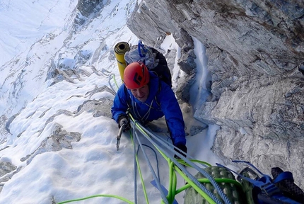 Gave Ding, Nepal, Mick Fowler, Paul Ramsden - Paul Ramsden during the first ascent of Gave Ding 6571m in Nepal (ED+ 1600m, 7 days), climbed together with Mick Fowler