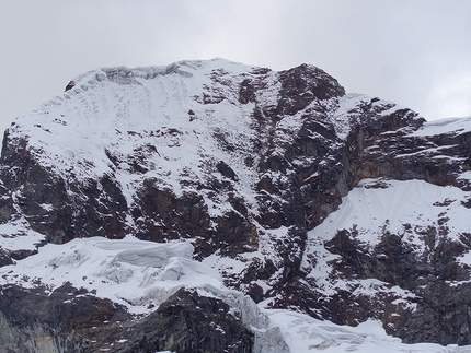Tomas Franchini, Silvestro Franchini - La Divina Providencia, Nevado Churup in Peru (M7, 650m Tomas Franchini, Silvestro Franchini 02/06/2015)