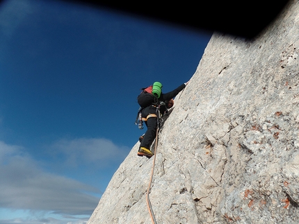 Gran Sasso: Tre Spalle Corno Piccolo enchainment - Rock climbing up the first shoulder