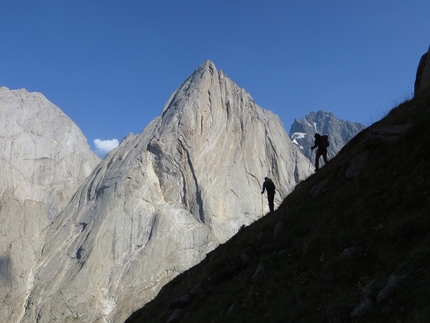 Spedizione Kirghizistan 2015: vie nuove e ripetizioni sulle 'montagne proibite' del Pamir Alai