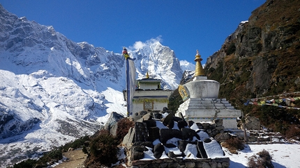 Trekking Peaks in Nepal's Khumbu Himal
