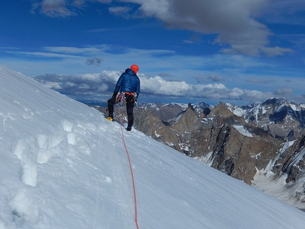 Raru valley, Himalaya, India, Anastasija Davidova, Matija Jošt - Matic - Matija Jošt - Matic descends from the summit of Khumchu Ri.