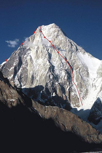 Piolets d'Or 2016 - Gasherbrum IV 7925m and the line climbed by Wojciech Kurtyka and Robert Schauer in 1985