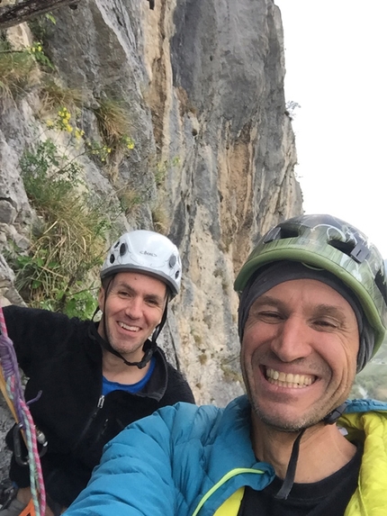 Monte Colodri, arrampicata, Arco - Durante l'apertura di PiZeta (7c, 230m Sebastiano Zambotti, Roberto Pedrotti), nuova via sul Monte Colodri (Arco, Trentino).