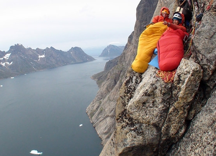 Greenland climbing – new routes by Eliza Kubarska and David Kaszlikowski