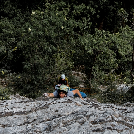 Buco del Piombo, Valle Bova, arrampicata, Matteo Colico, Paolo Marazzi, Luca Schiera - Matteo Colico sul primo tiro di Grazie Ganesh, Buco del Piombo